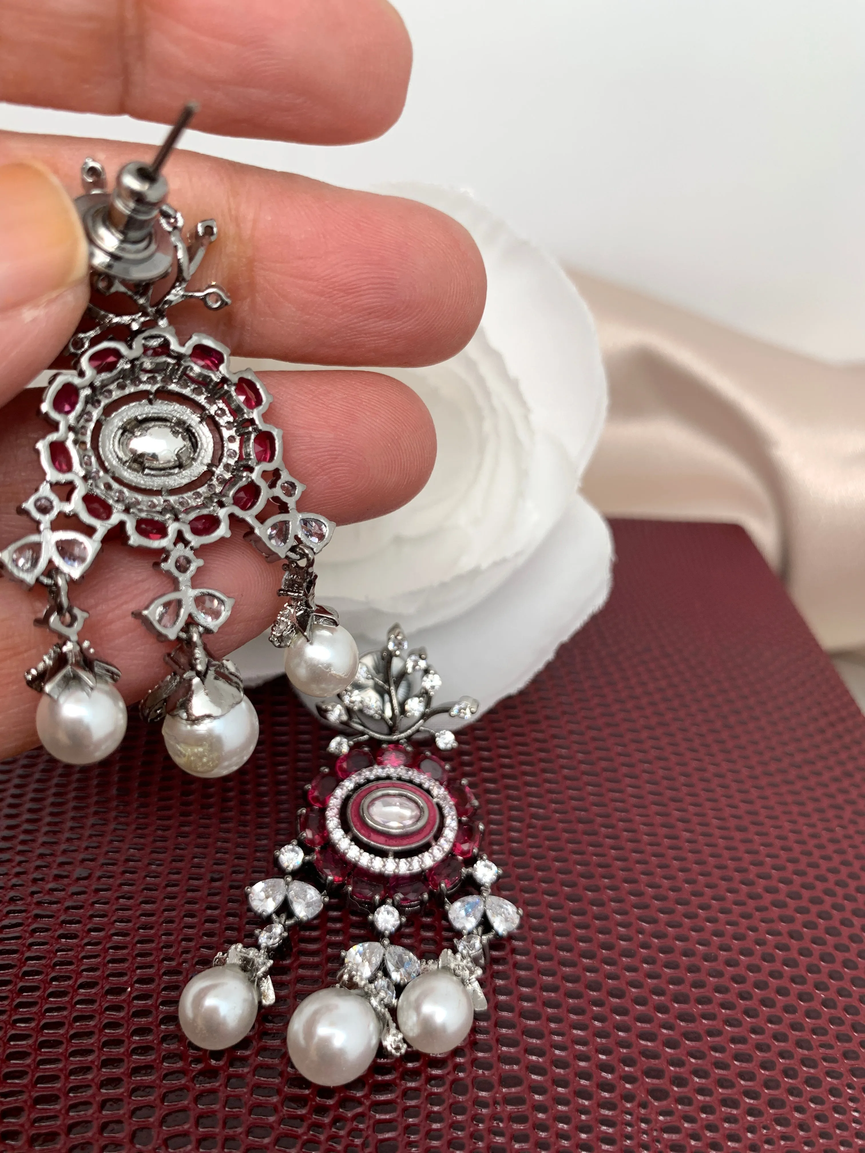 AD Red Stone victorian polish Earrings