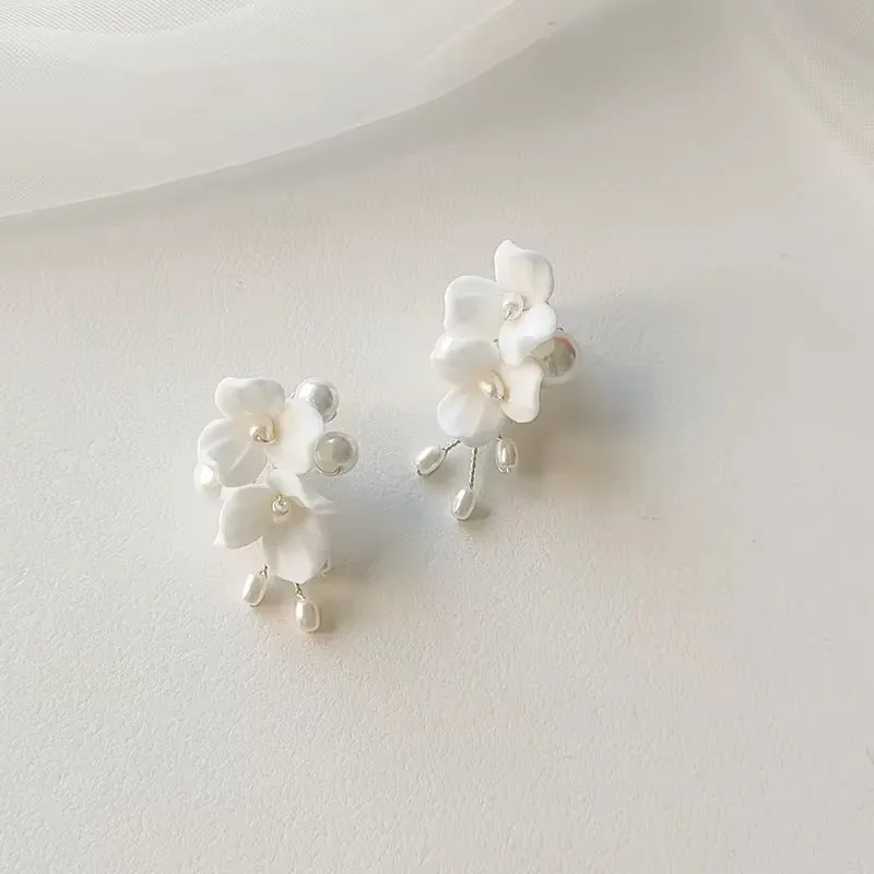 ALEXA EARRING