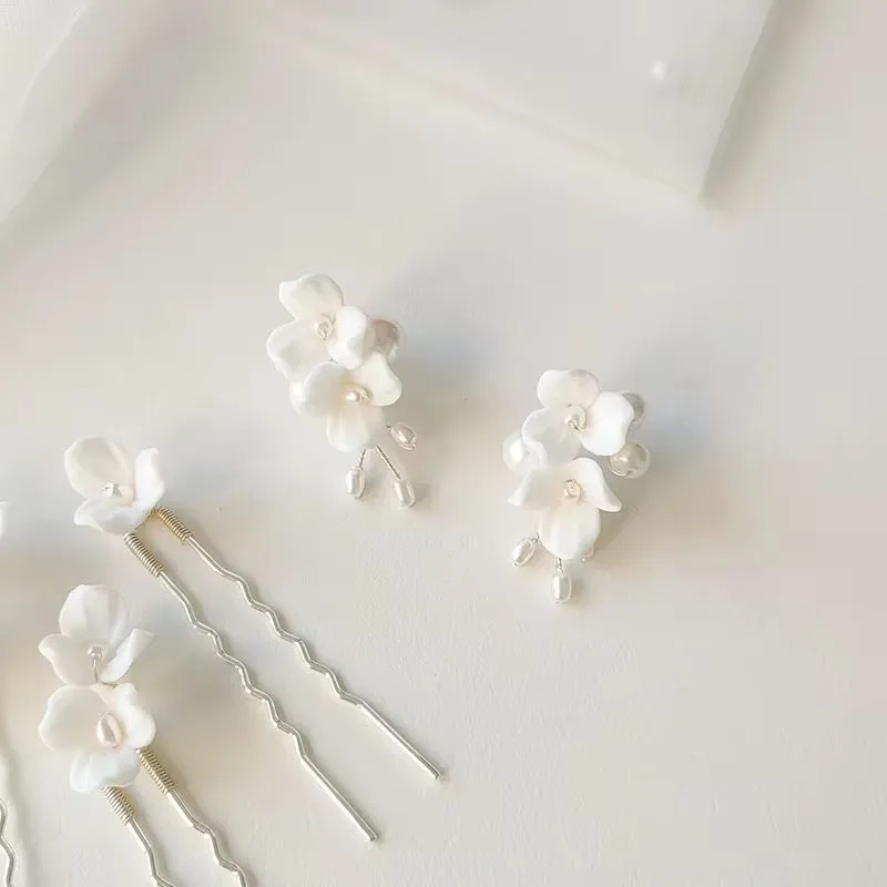 ALEXA EARRING