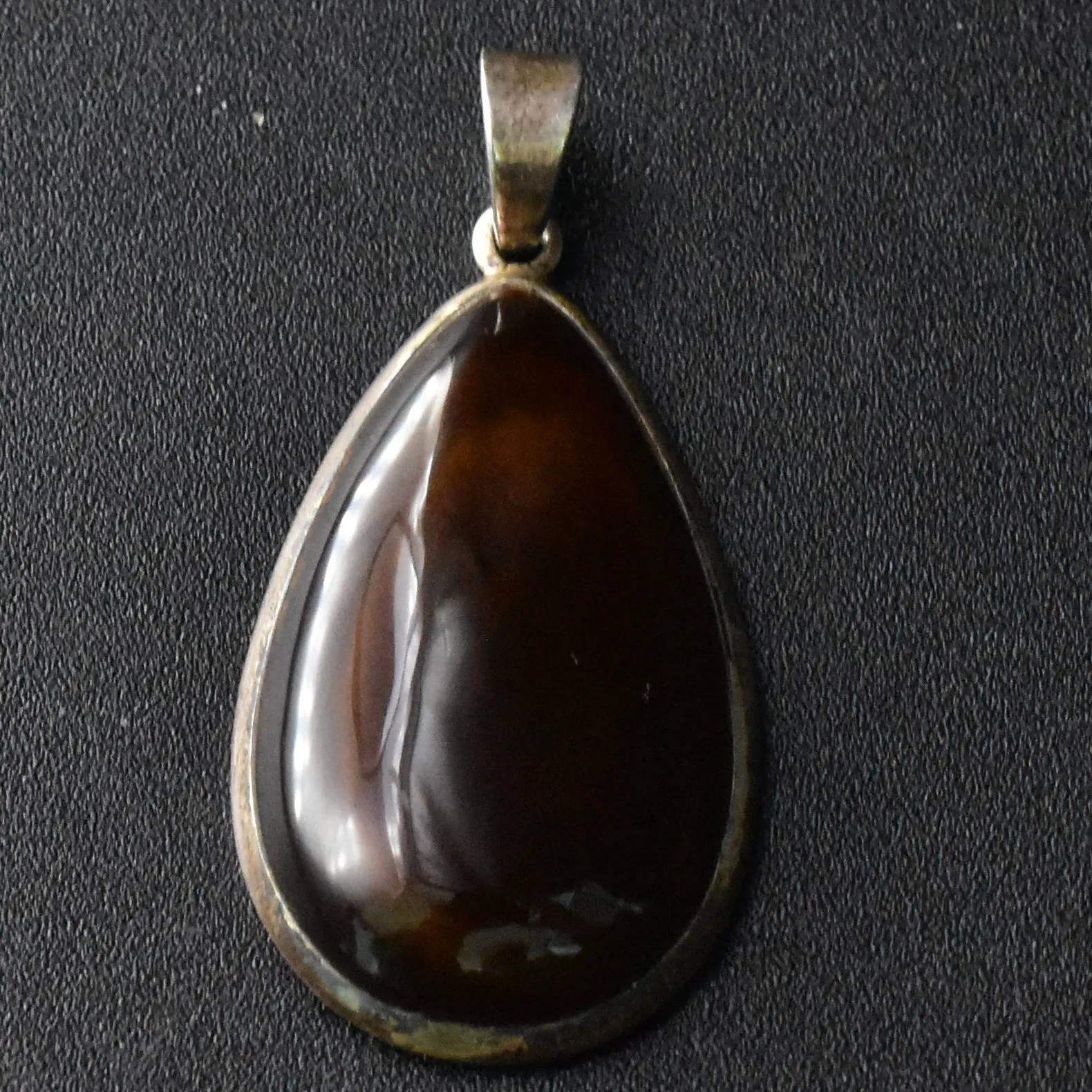 Eye Catching Deep Brown Teardrop Agate Silver Sterling 925 Pendant