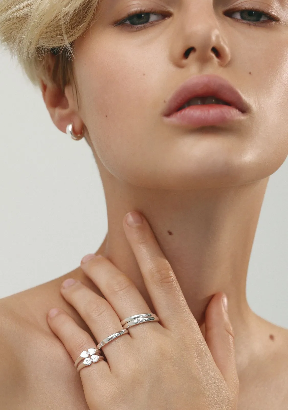Heart Connection Signet Ring - Silver