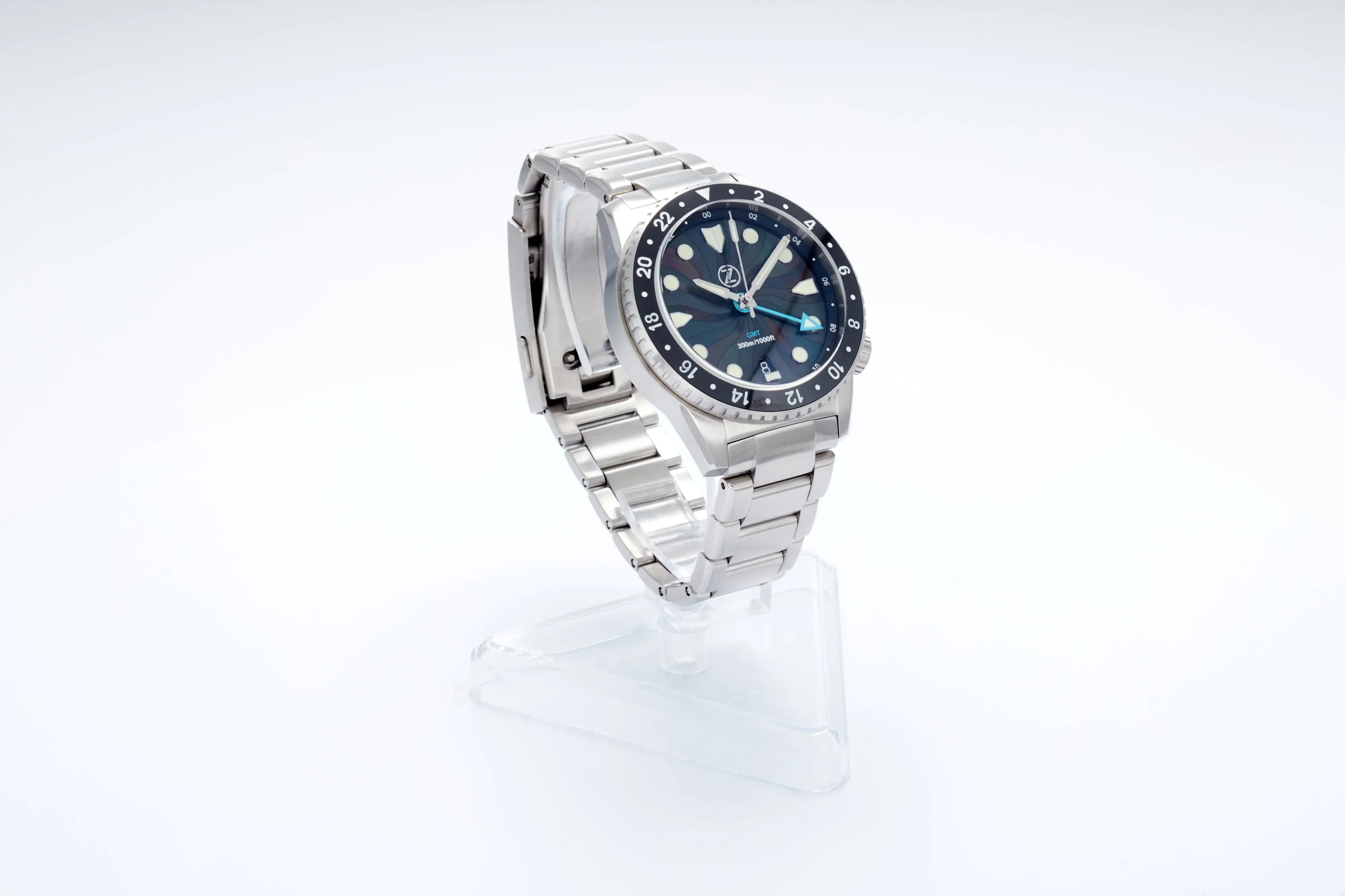 Mako 300m GMT 'Mosaic MOP'