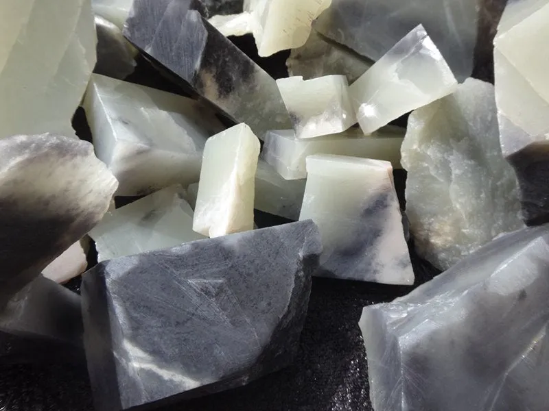 Natural Kunlun Jade Rough Nephrite Raw 2.4kg