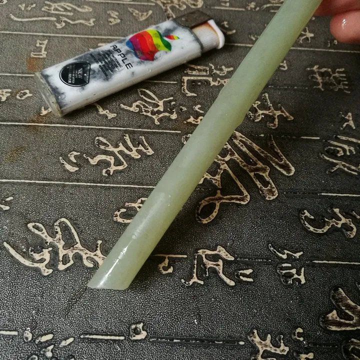 Natural Kunlun Jade Rough Nephrite Raw (37g, 14.5X1cm)