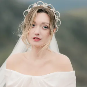 Oriana crown with mother of pearl and pearls